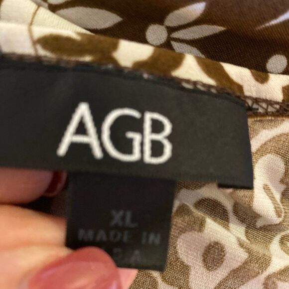 AGB Blouse Size XL Faux Wrap Style Top Brown White Design + Stretch 3/4 Sleeves - Picture 7 of 10